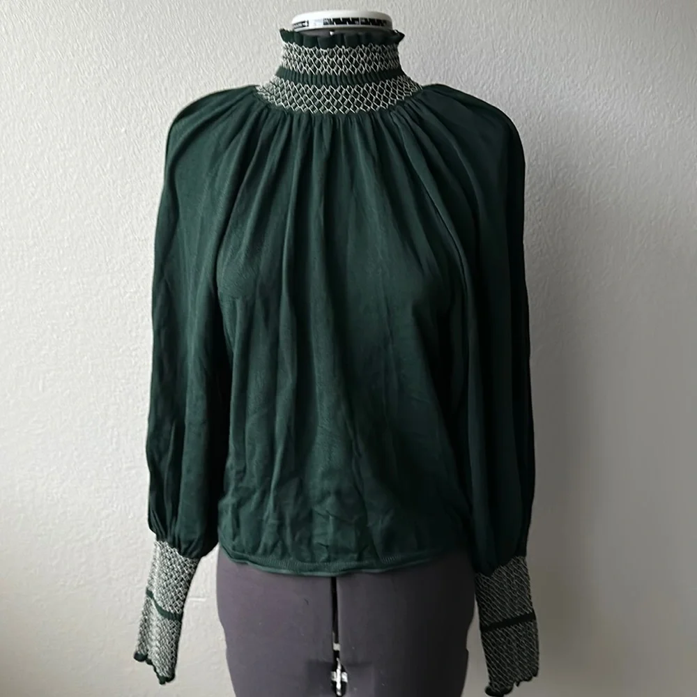 Zara top size small olive green loose sleeves turtleneck